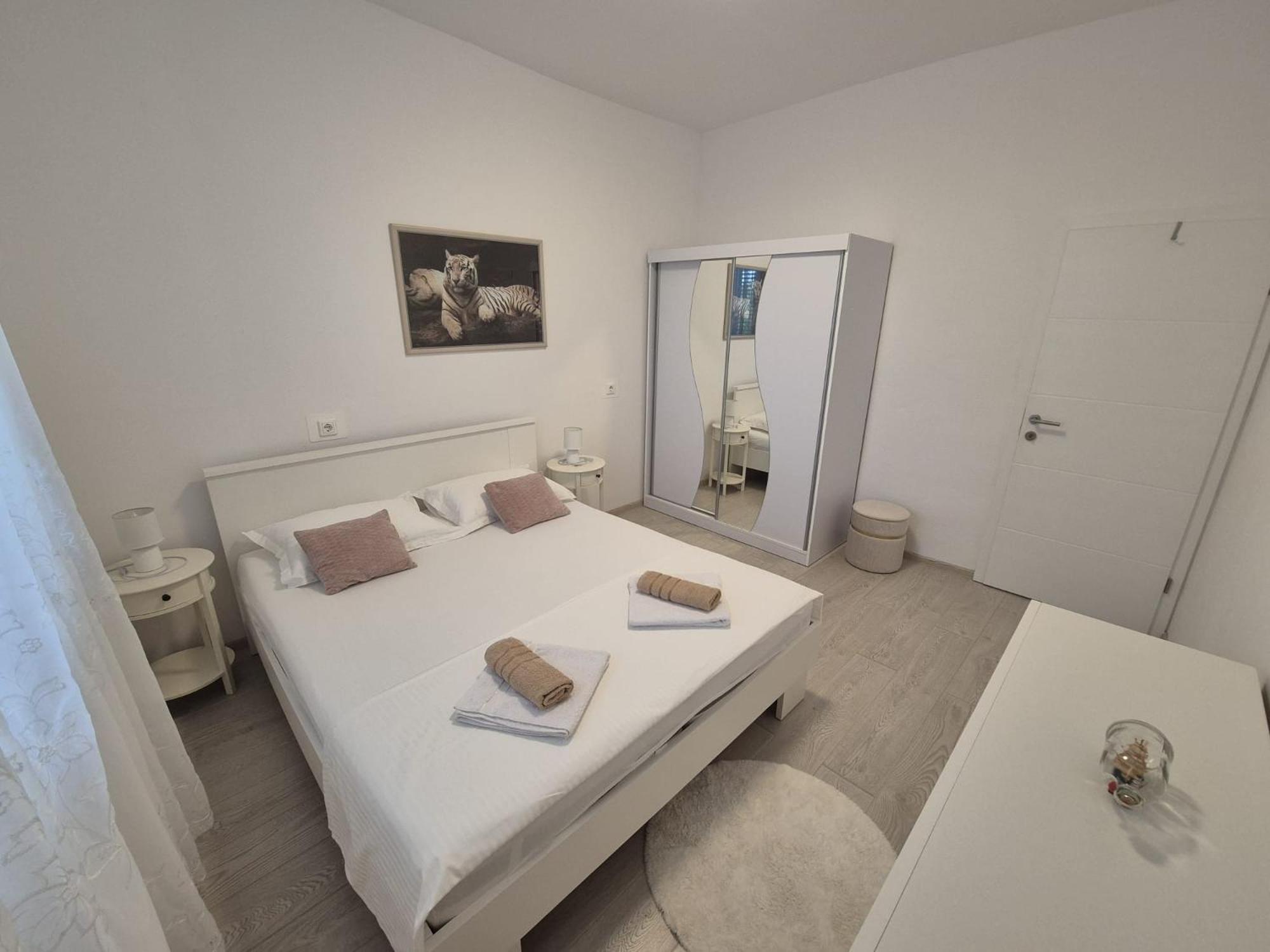 Lovely Apartment Omiš Dış mekan fotoğraf